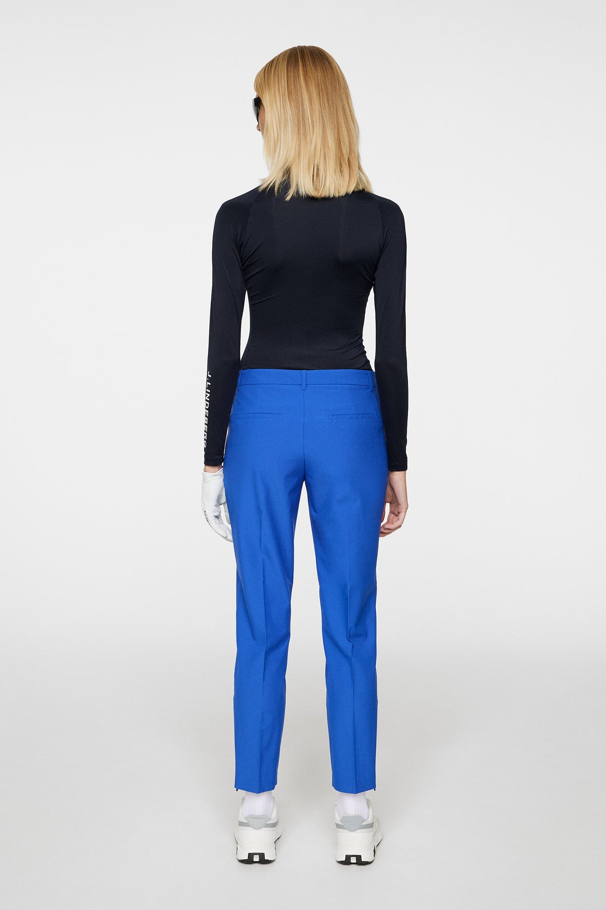 Pia Pant / Club Blue