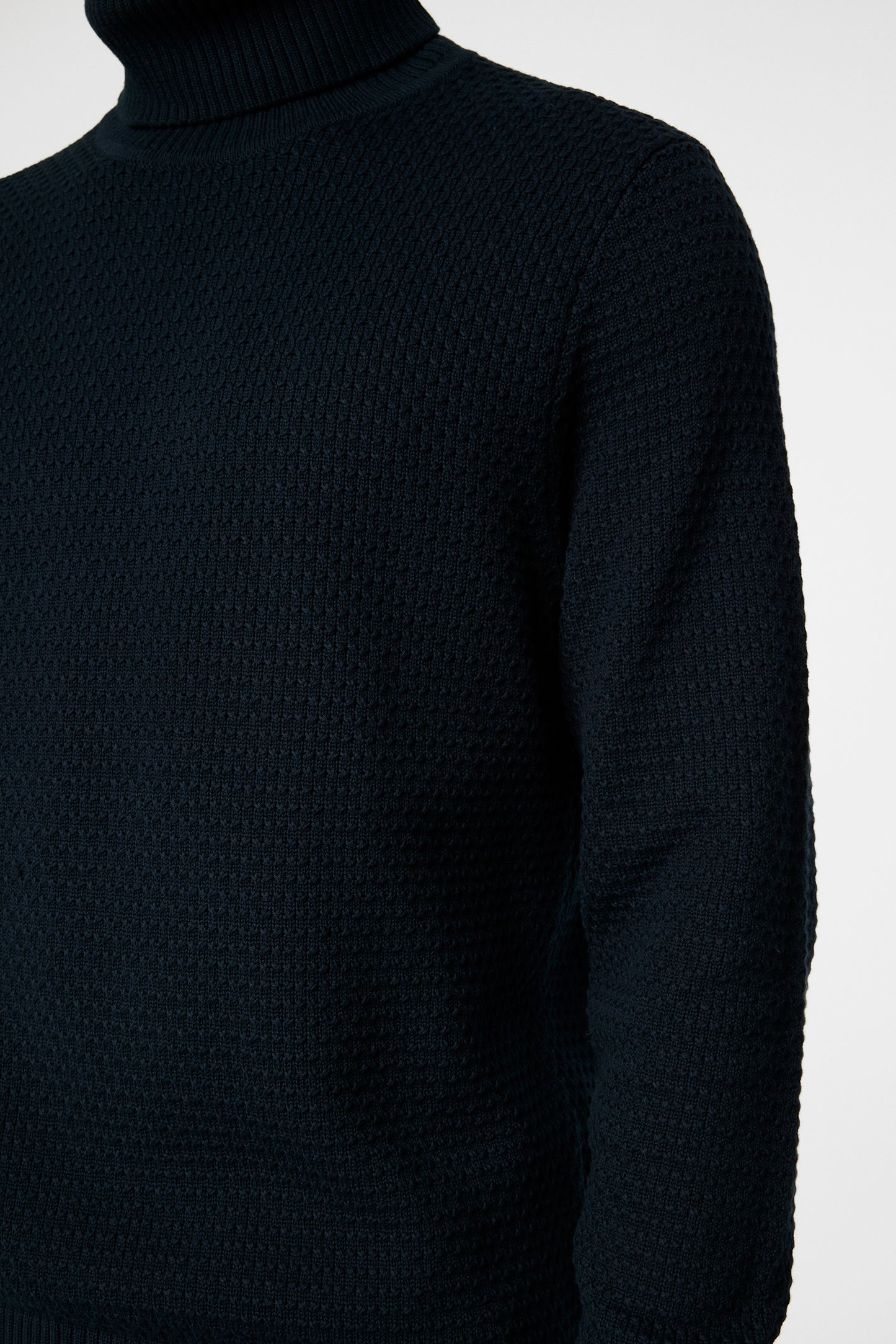 Olivero Turtleneck Sweater / JL Navy