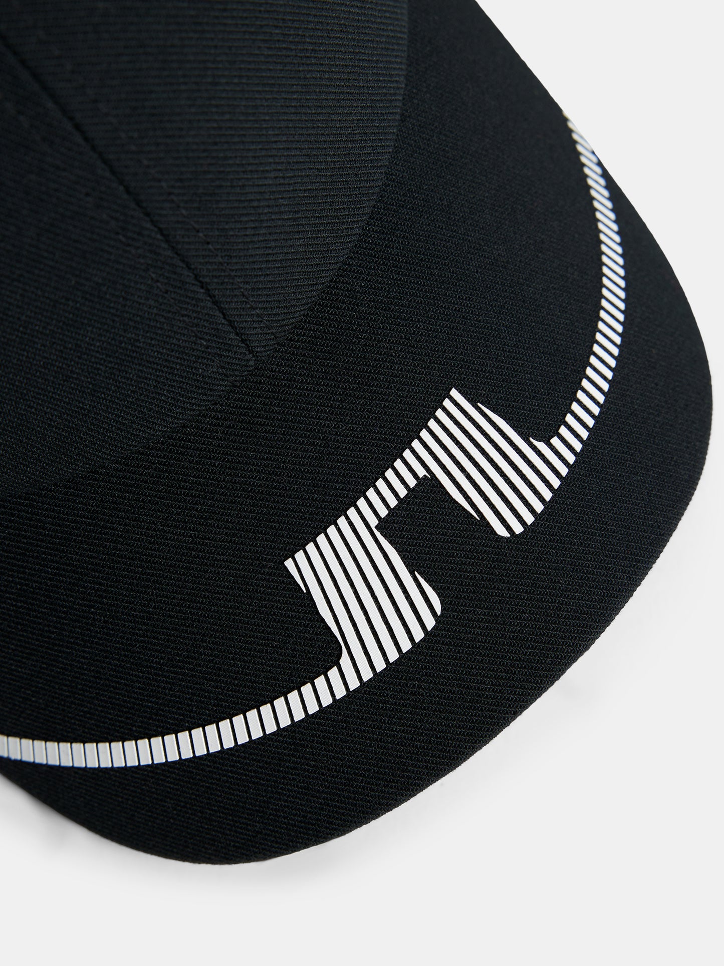 The Gradient Cap / Black