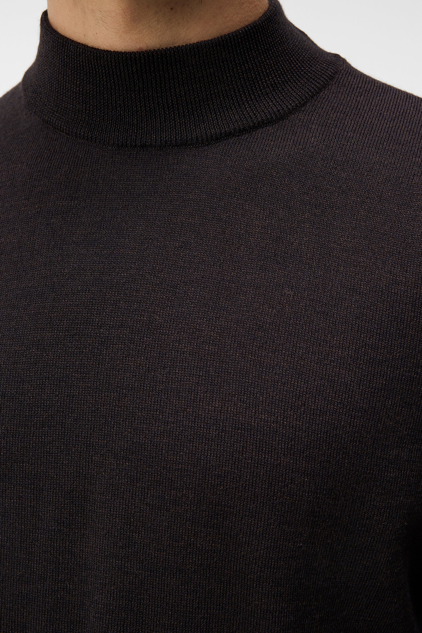 Norman Merino Turtle Neck / Delicioso