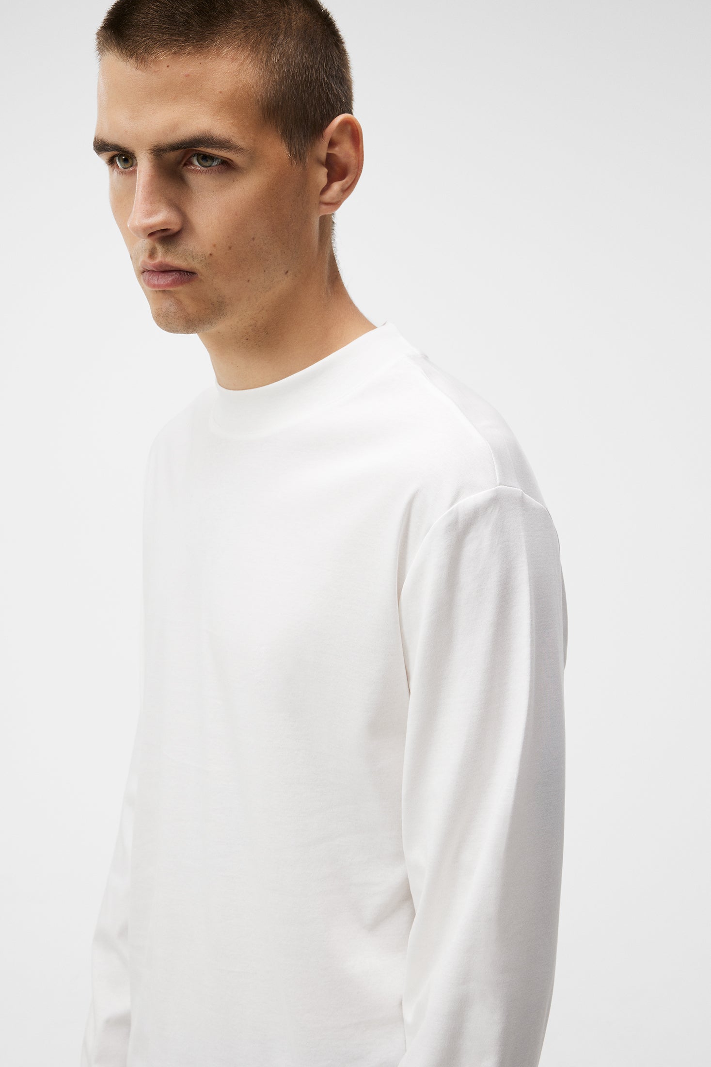 Ace Mock Neck LS T-Shirt / White – J.Lindeberg