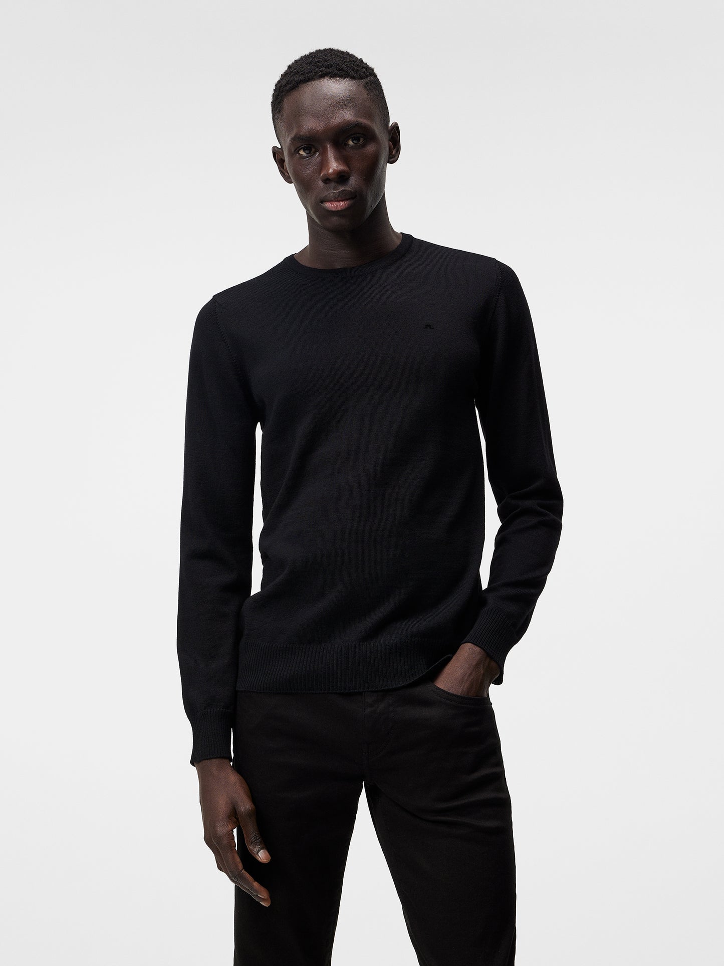 Lyle Merino Crew Neck Sweater / Black