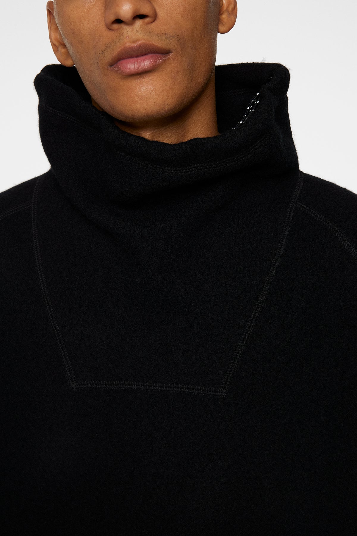 Armond Wool Anorak Sweater / Black