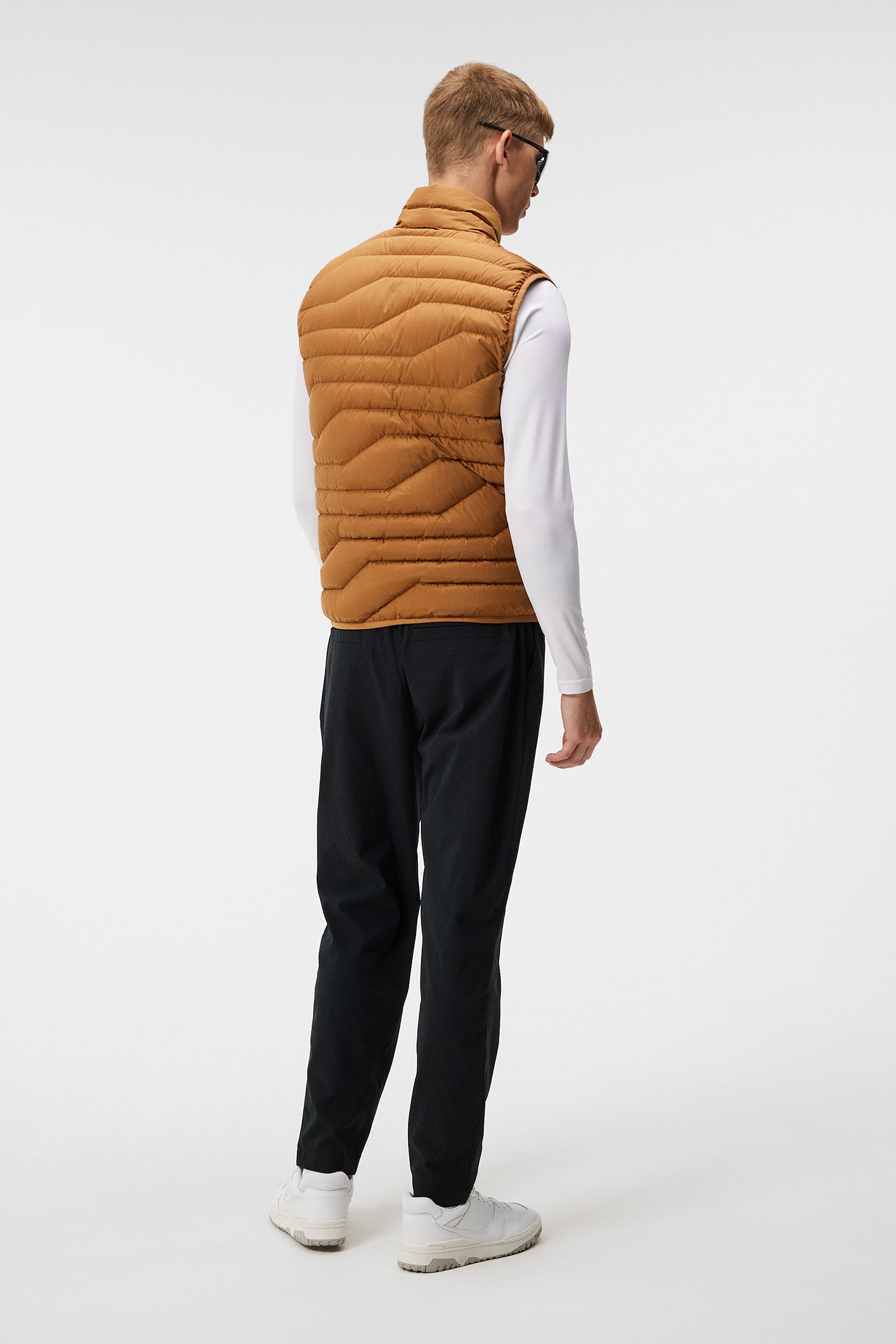 Cliff Light Down Vest / Chipmunk