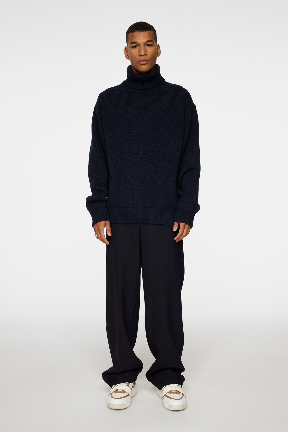 Todd Heavy Knit Turtleneck / JL Navy