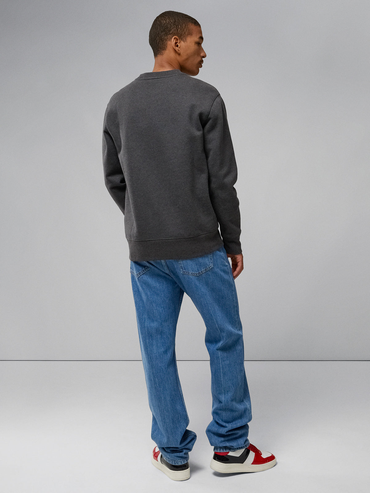 Chip Crew Neck Sweatshirt / Dark Grey Melange – J.Lindeberg