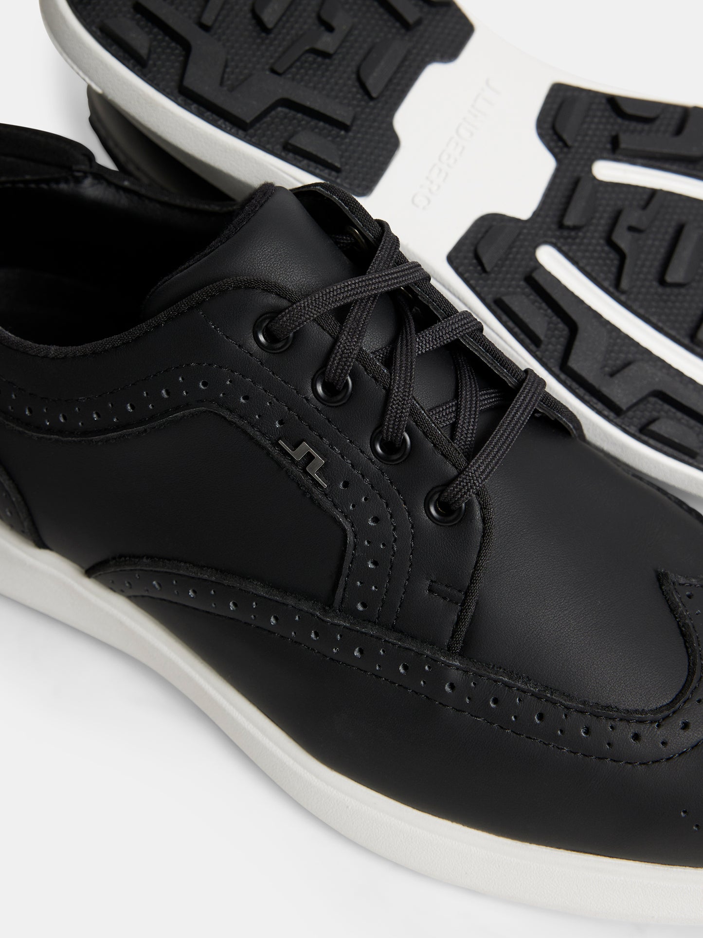 Fairway Brogue Golf Sneaker / Black