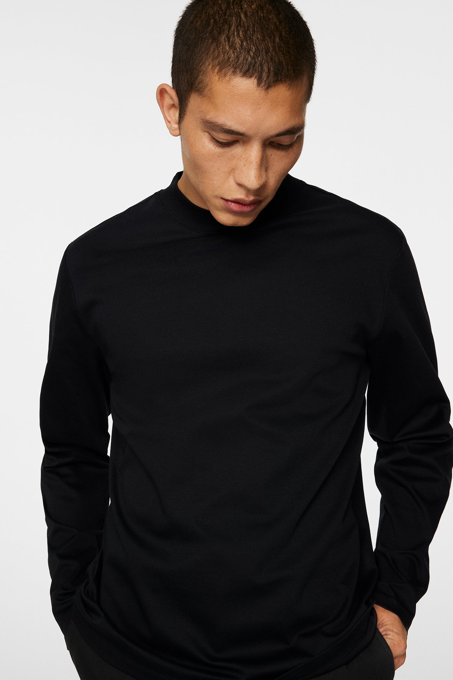 Ace Mock Neck LS T-Shirt / Black