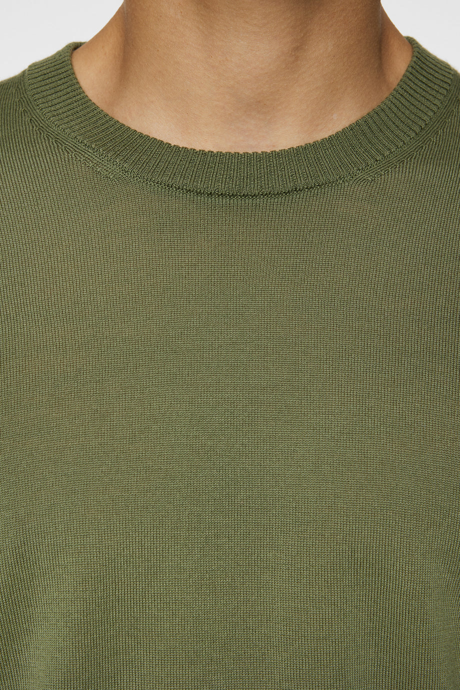 Keane Light Merino Crew Neck / Olivine