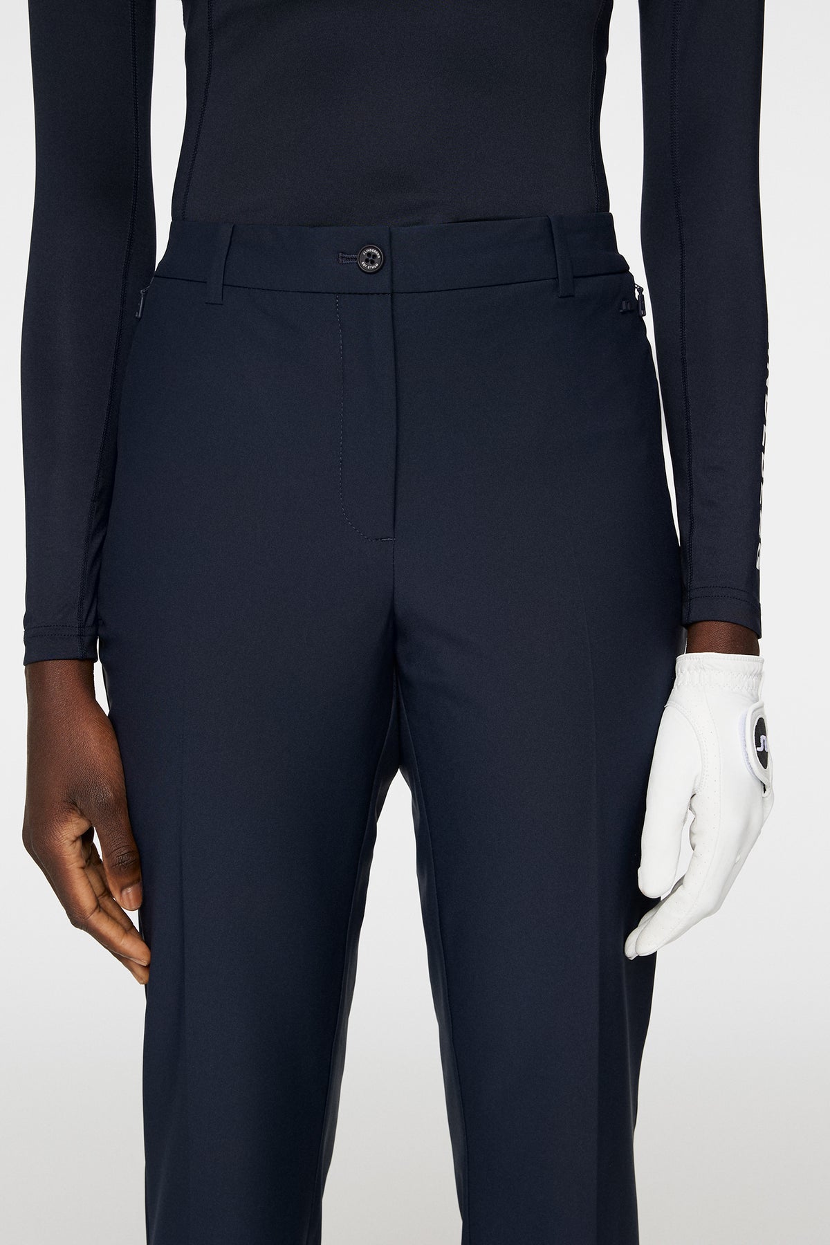 Pia Pant / JL Navy