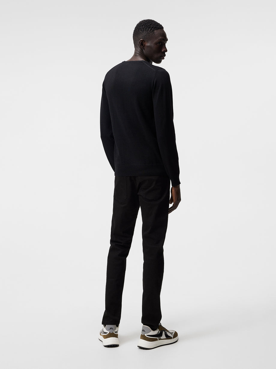 Lyle Merino Crew Neck Sweater / Black