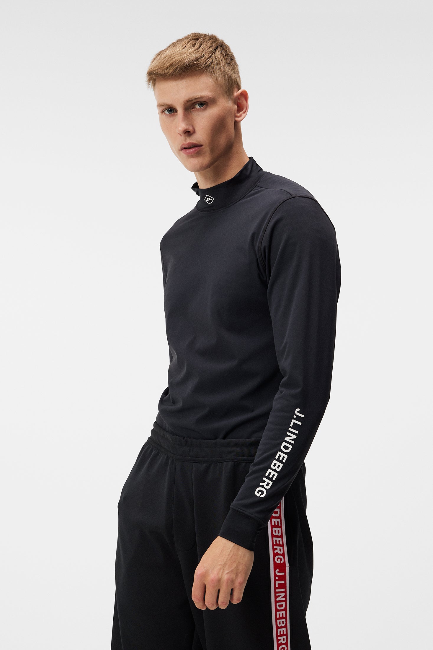 J lindeberg base store layer