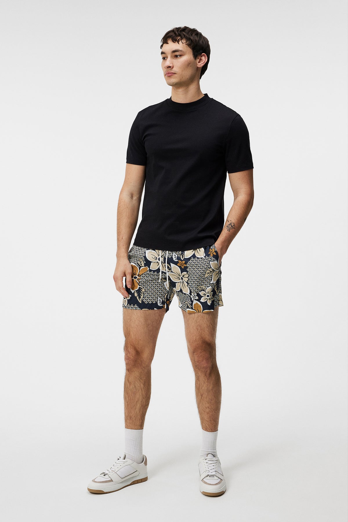 Banks Floral Swim Trunks / Island Floral Mix Safari