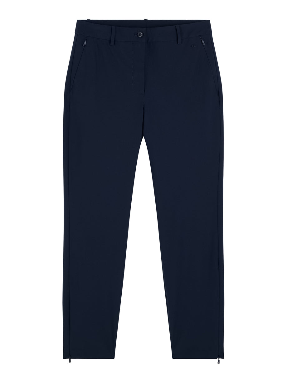 Pia Pant / JL Navy