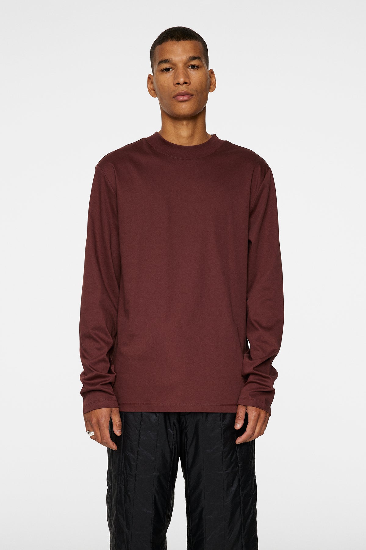 Ace Mock Neck LS T-Shirt / Bitter Chocolate