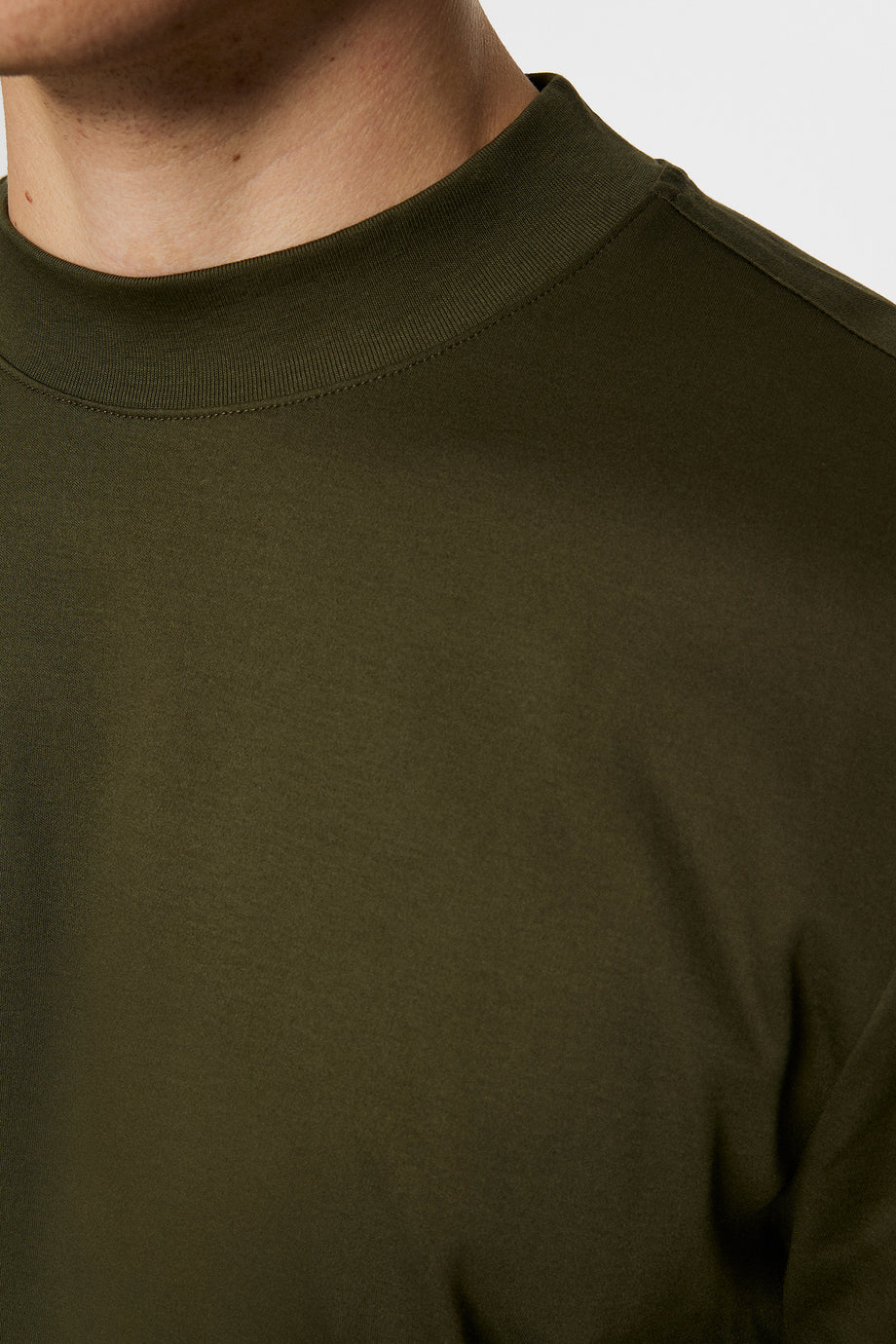 Ace Mock Neck T-Shirt / Forest Green