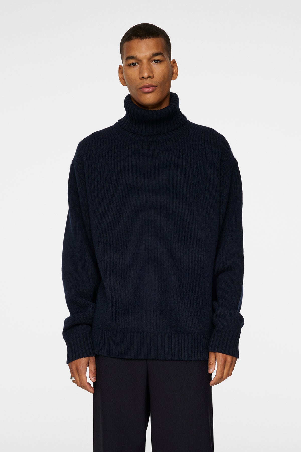 Todd Heavy Knit Turtleneck / JL Navy