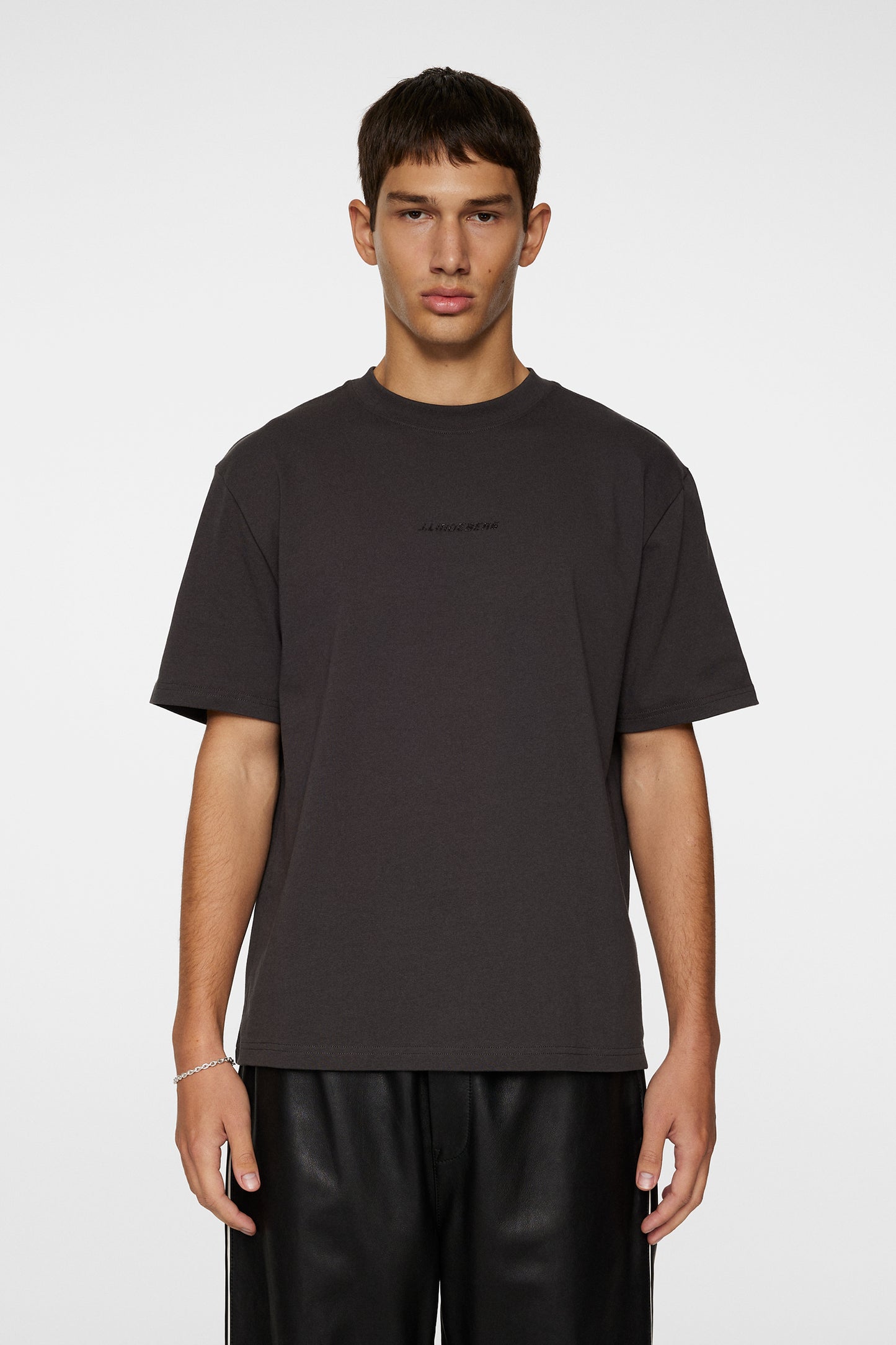 Hale Logo T-shirt / Washed Black