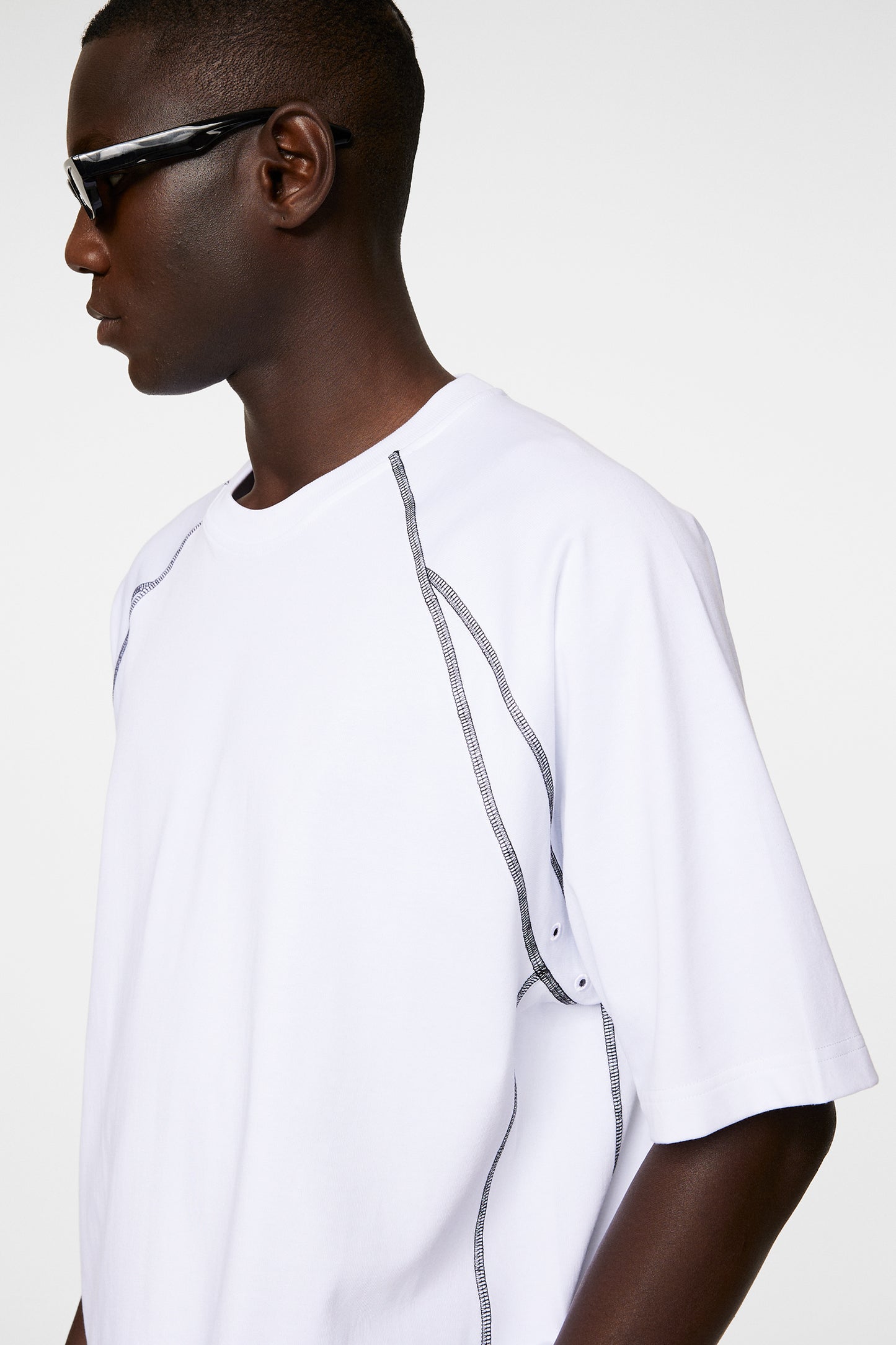 Corado Contrast Seam T-Shirt / White