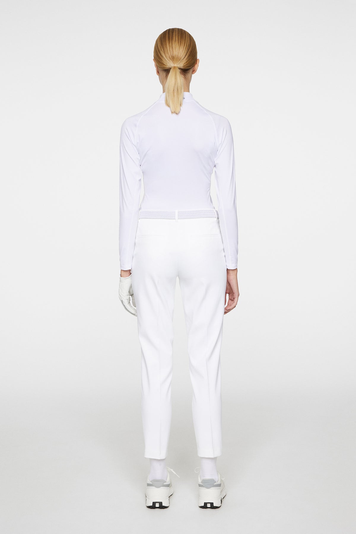 Pia Pant / White