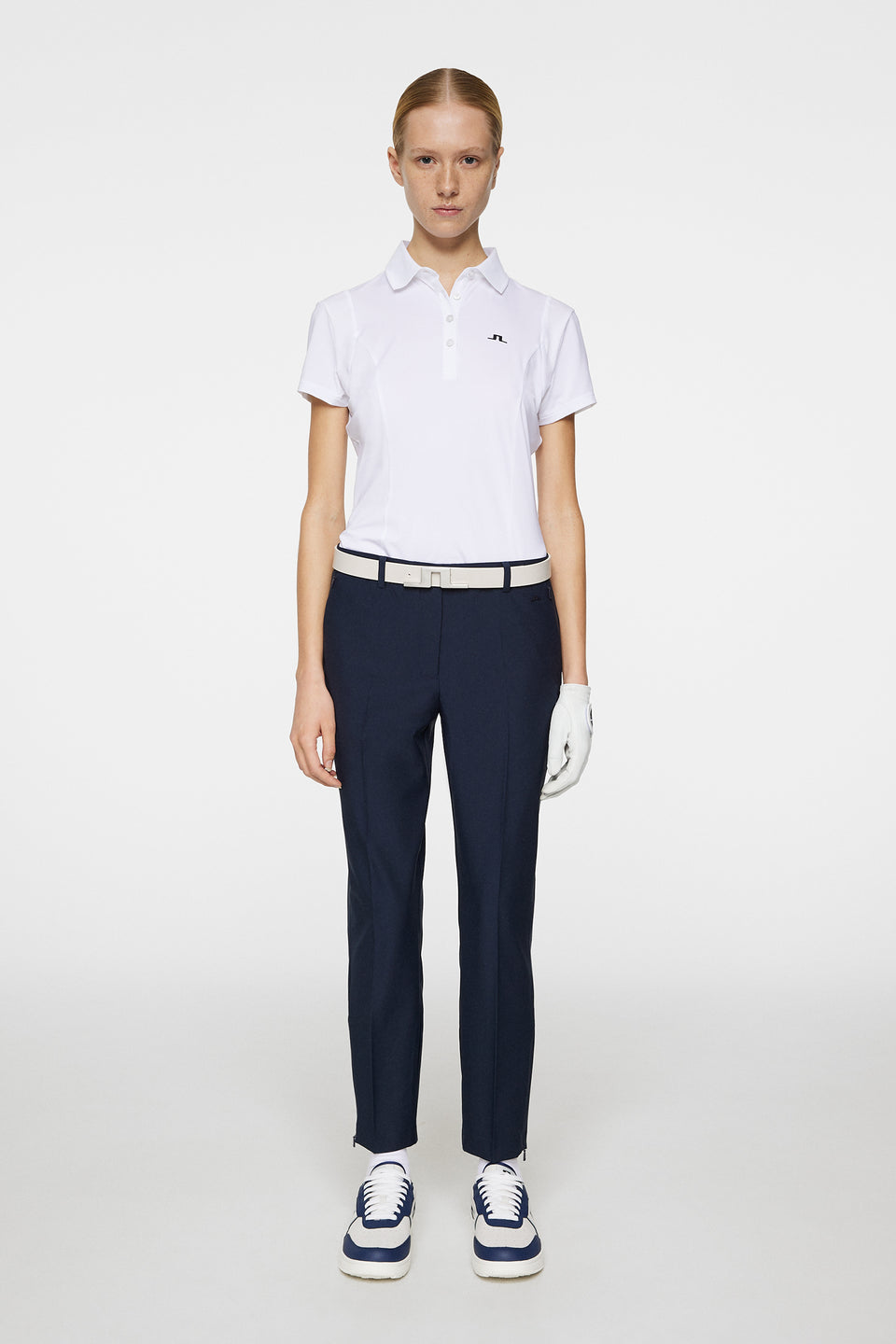 Pia Pant / JL Navy