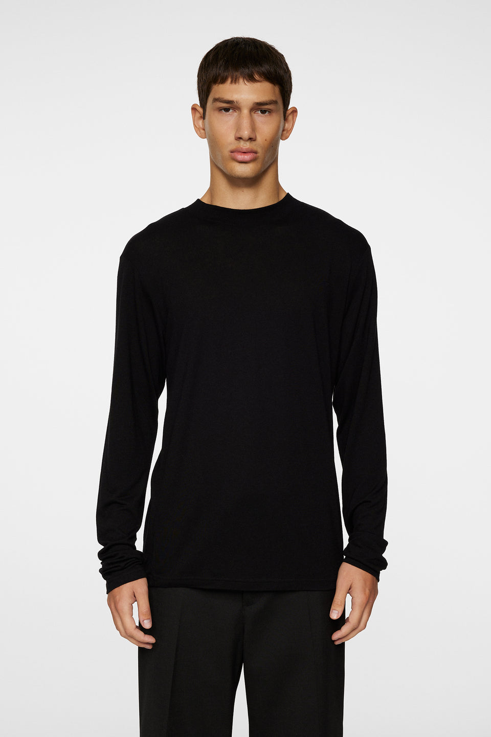 Arnie mock neck LS t-shirt / Black