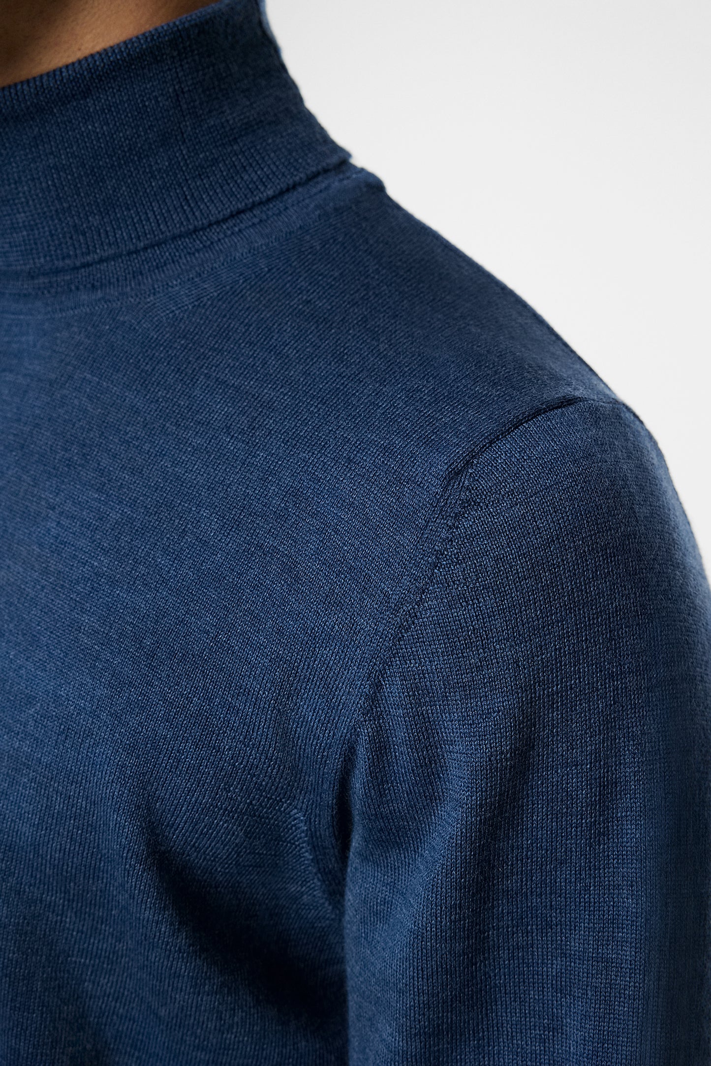 Kaden Merino Turtle Neck / Key Largo Melange