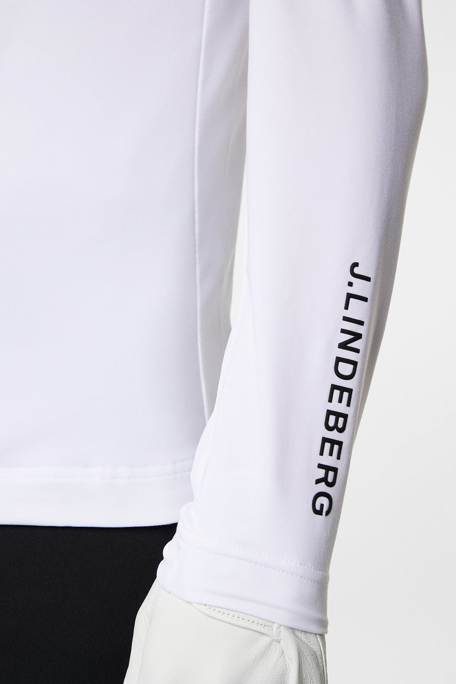 Tour Tech Mid Layer / White