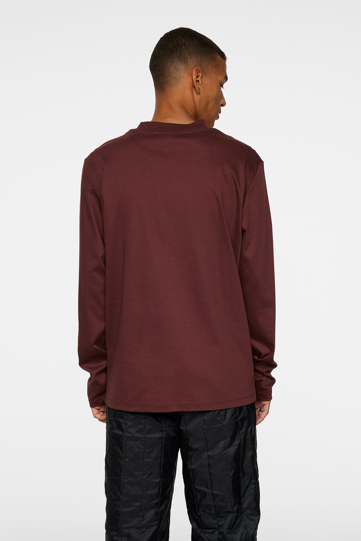 Ace Mock Neck LS T-Shirt / Bitter Chocolate