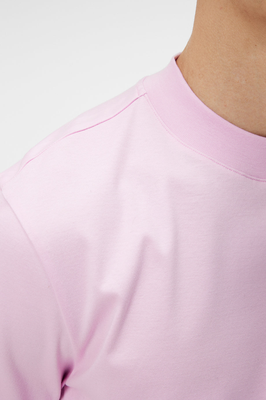 Ace Mock Neck T-shirt / Pink Lavender