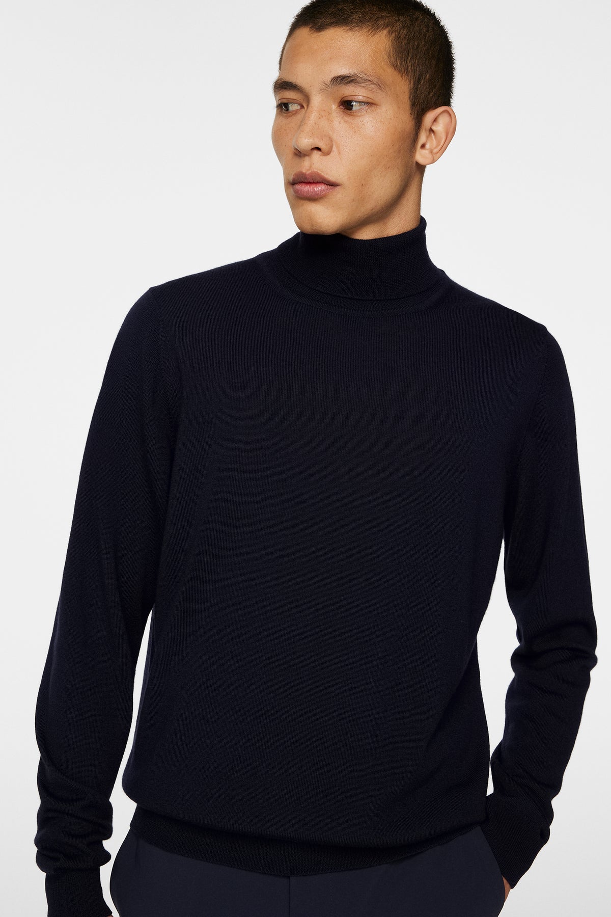 Kaden Merino Turtleneck / JL Navy