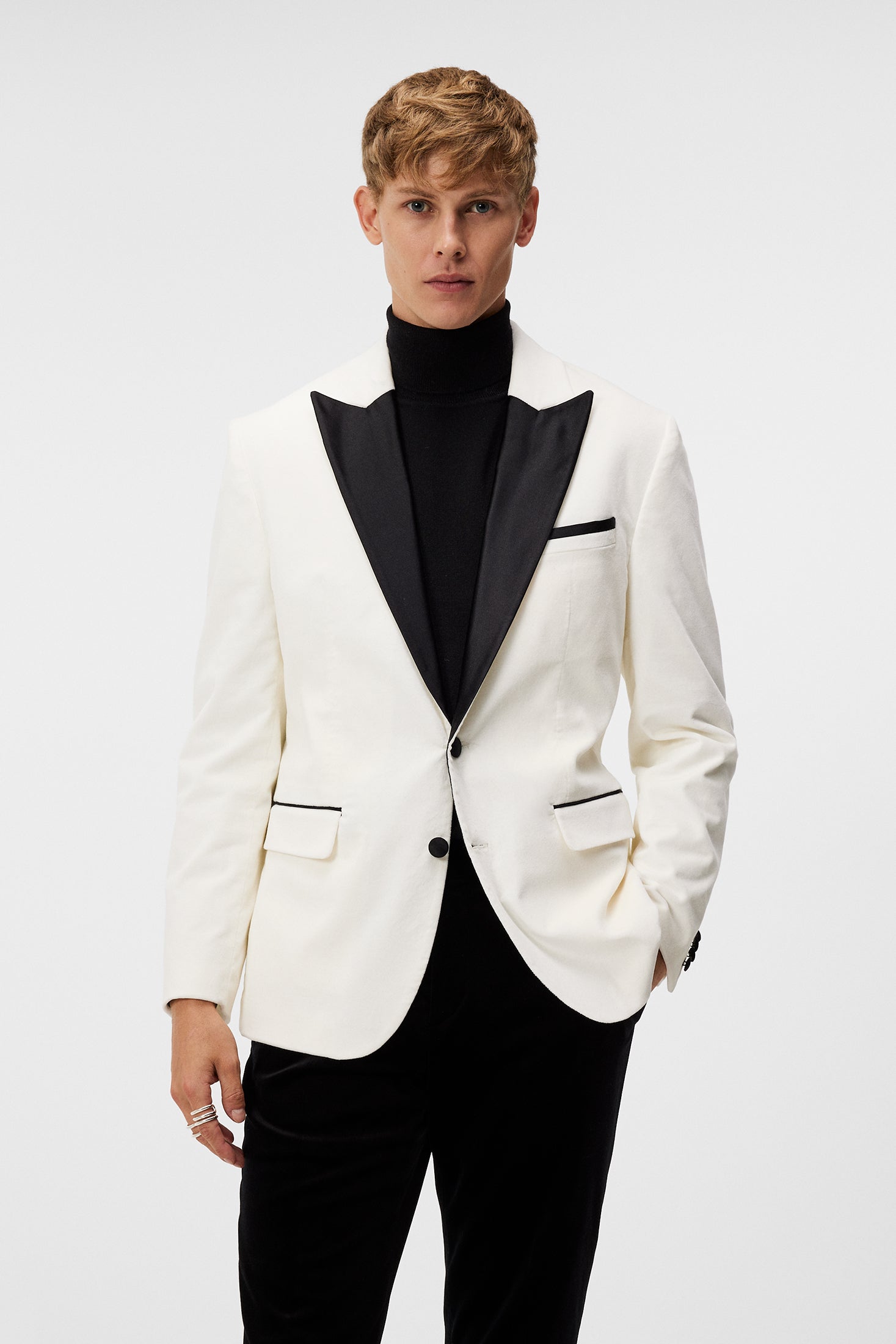 White shop velvet jacket