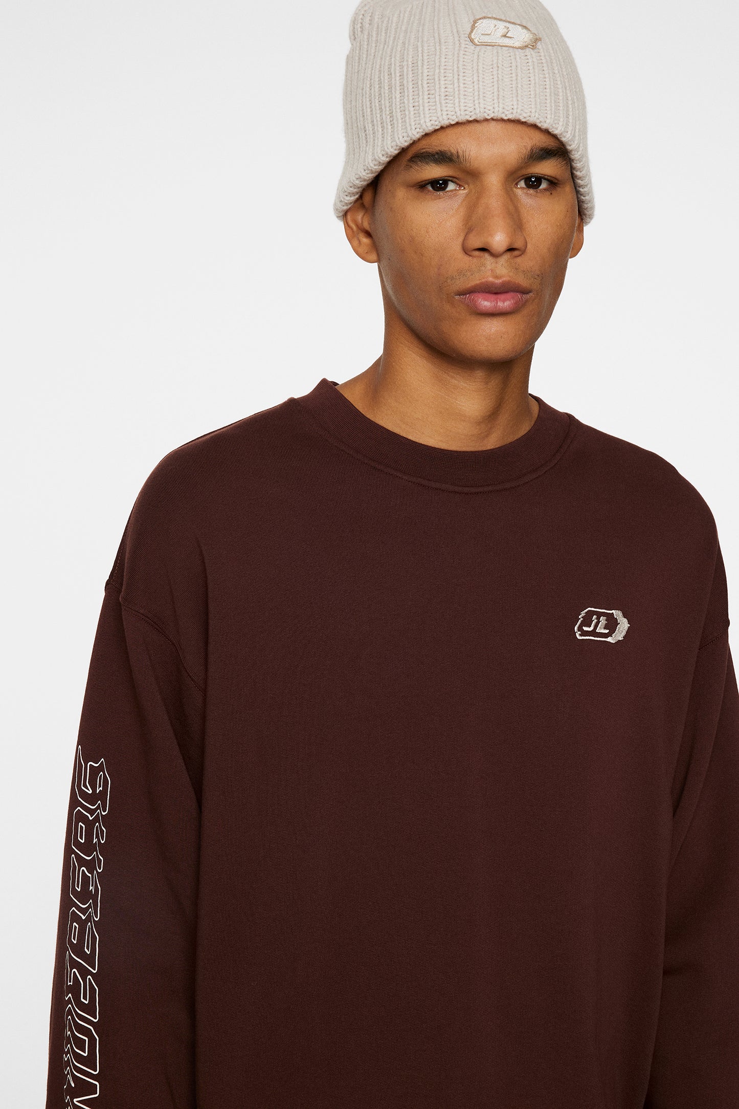 Kyzer Crew Neck / Bitter Chocolate