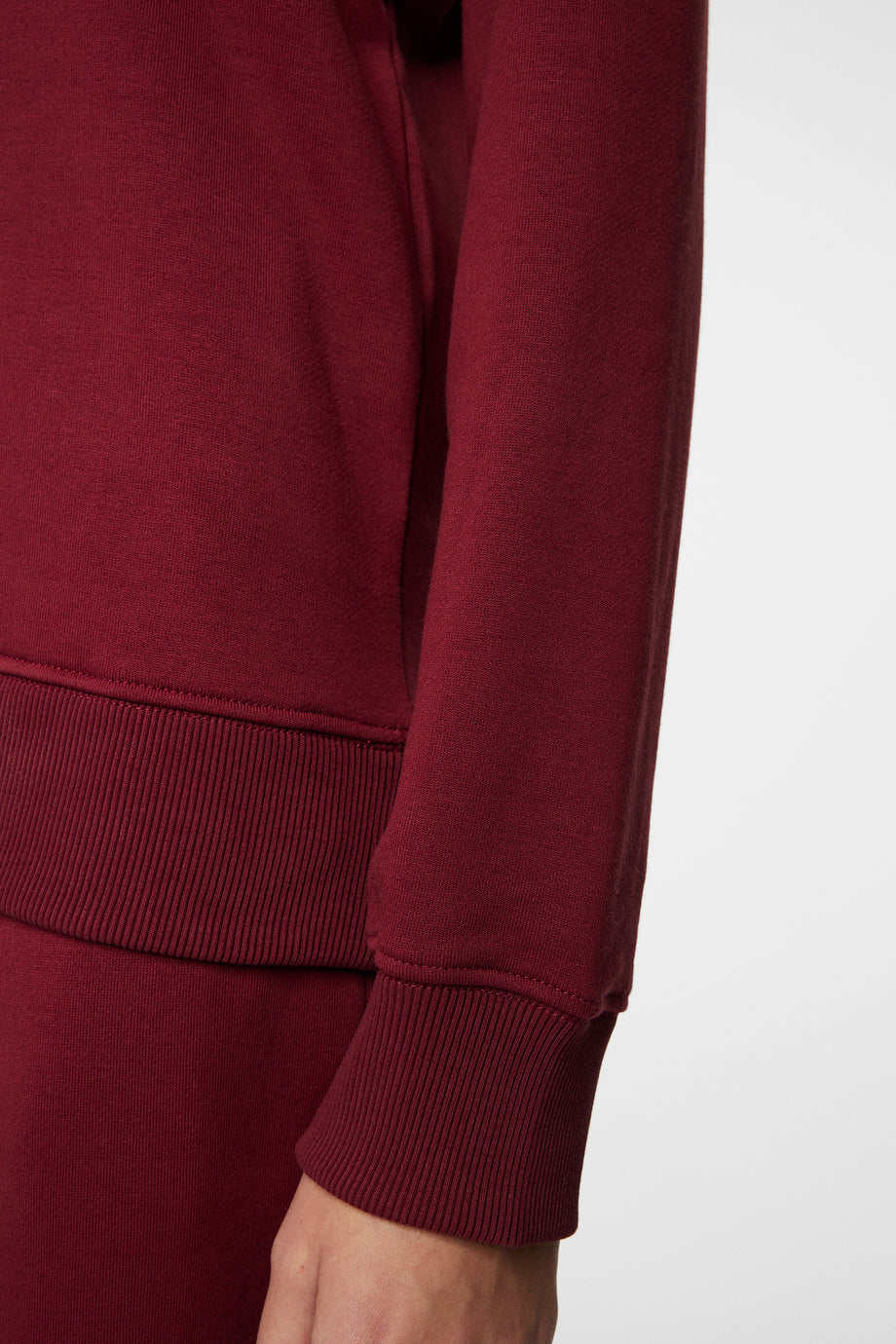 W Alpha Crew Neck / Cabernet