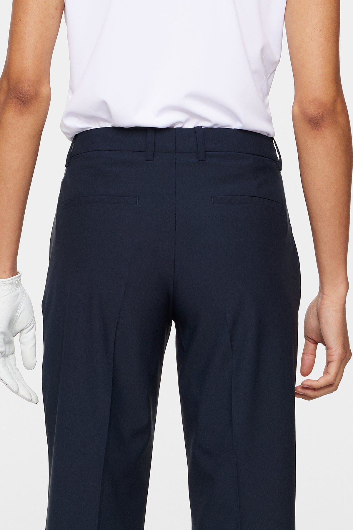 Meghan Pant / JL Navy