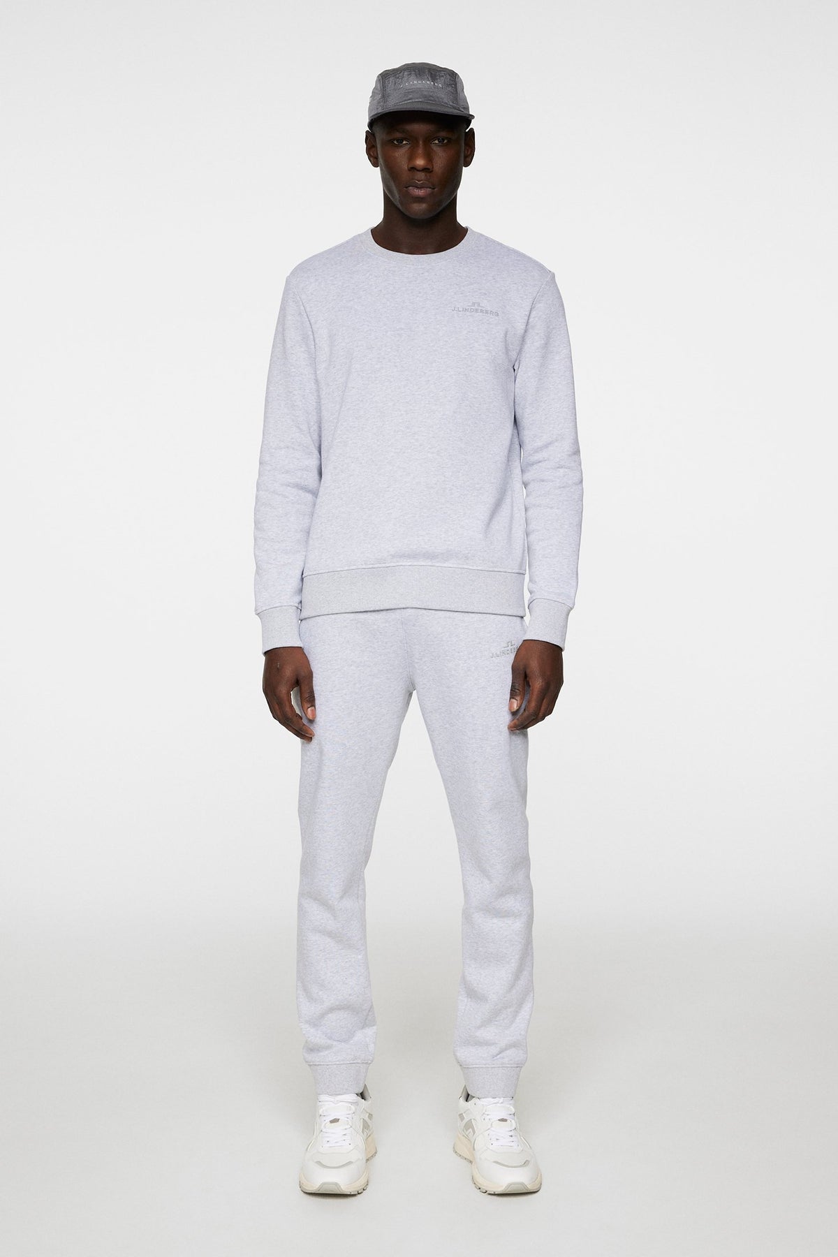 Alpha Crew Neck / Light Grey Melange