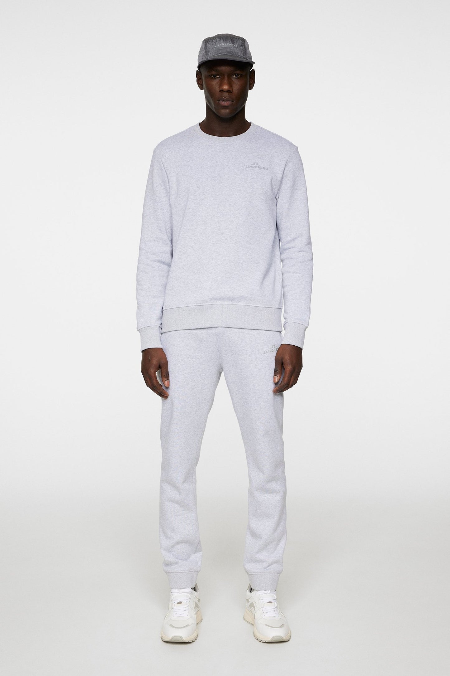 Alpha Crew Neck / Light Grey Melange