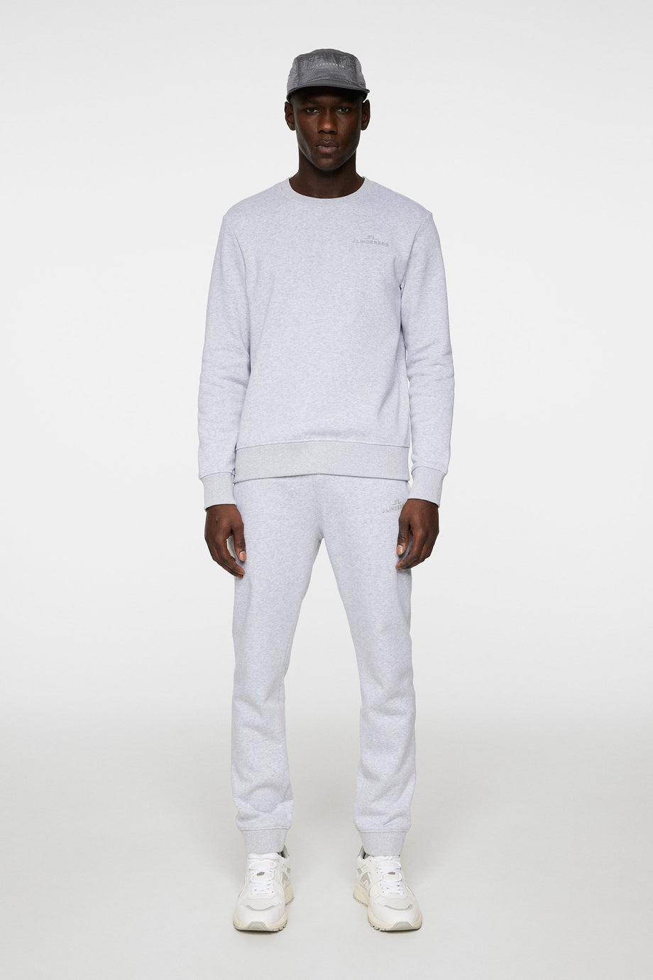 Alpha Crew Neck / Light Grey Melange