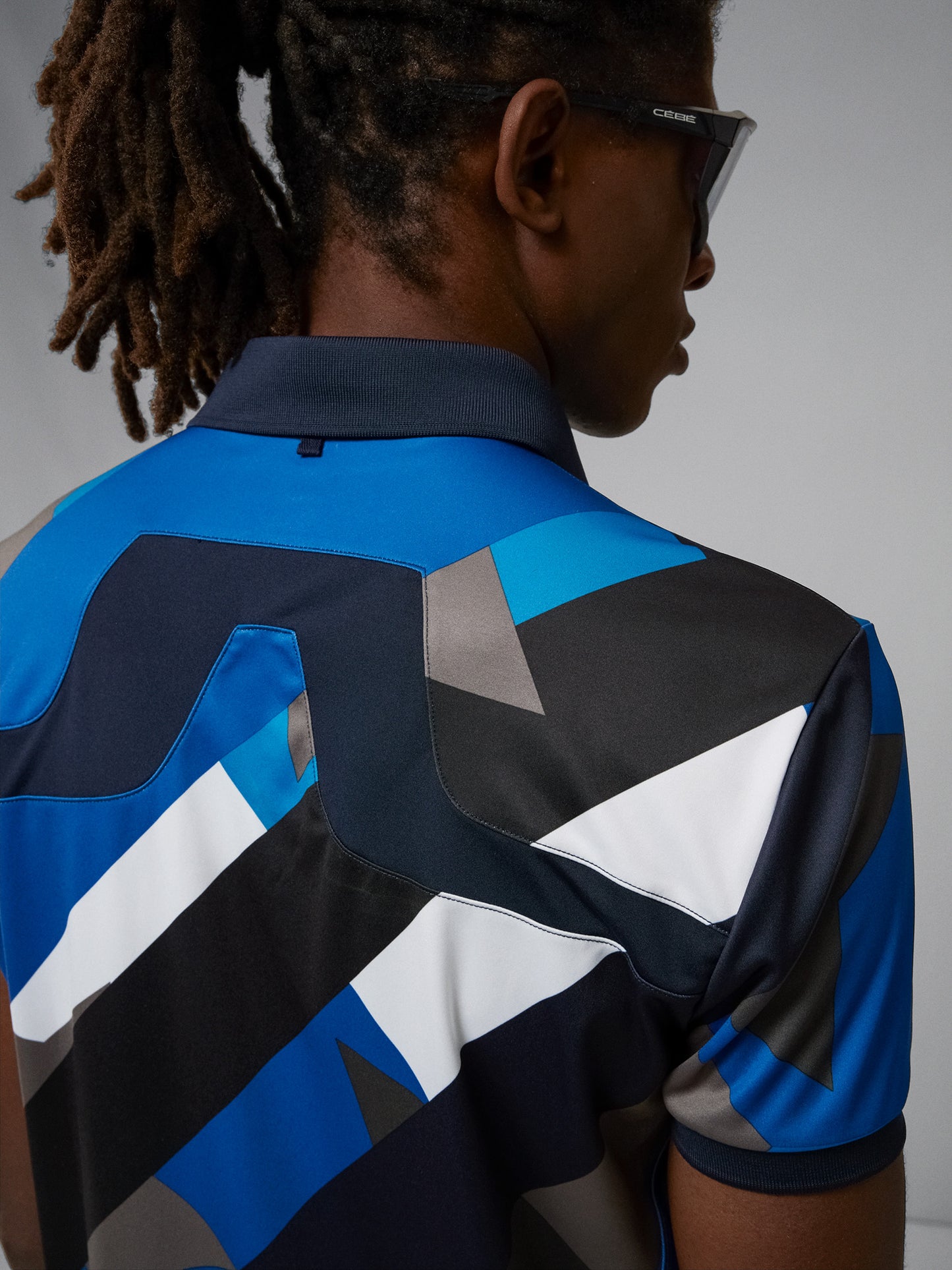 KV Regular Fit Print / Blue Flag Patchwork