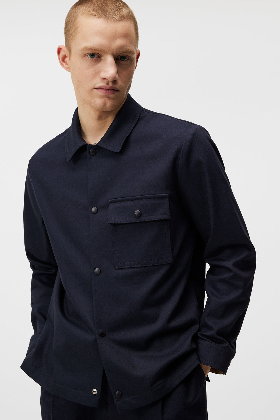 Jason Buttoned Cotton Stretch / JL Navy