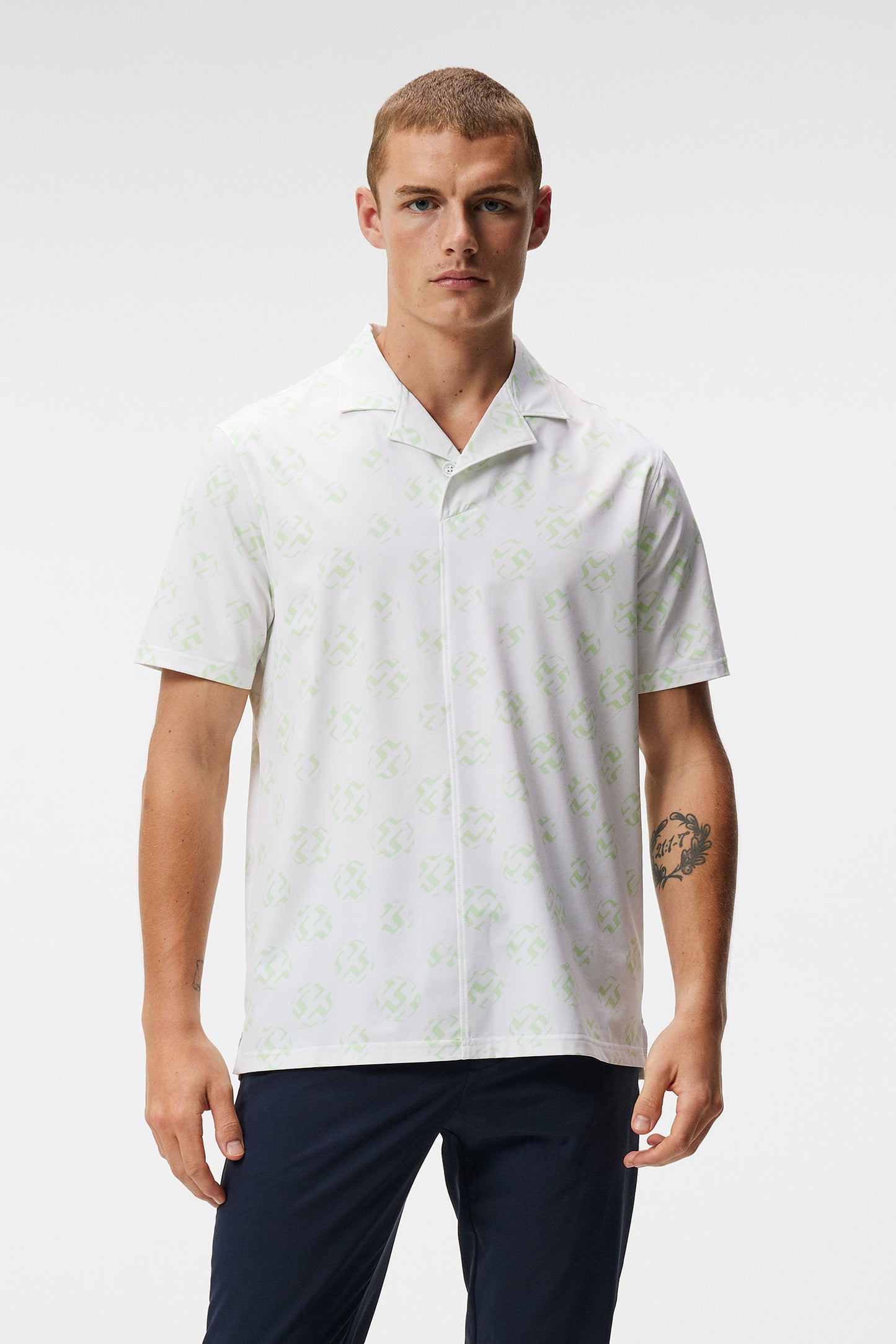 Resort Reg Fit Shirt Print / White Sphere Dot