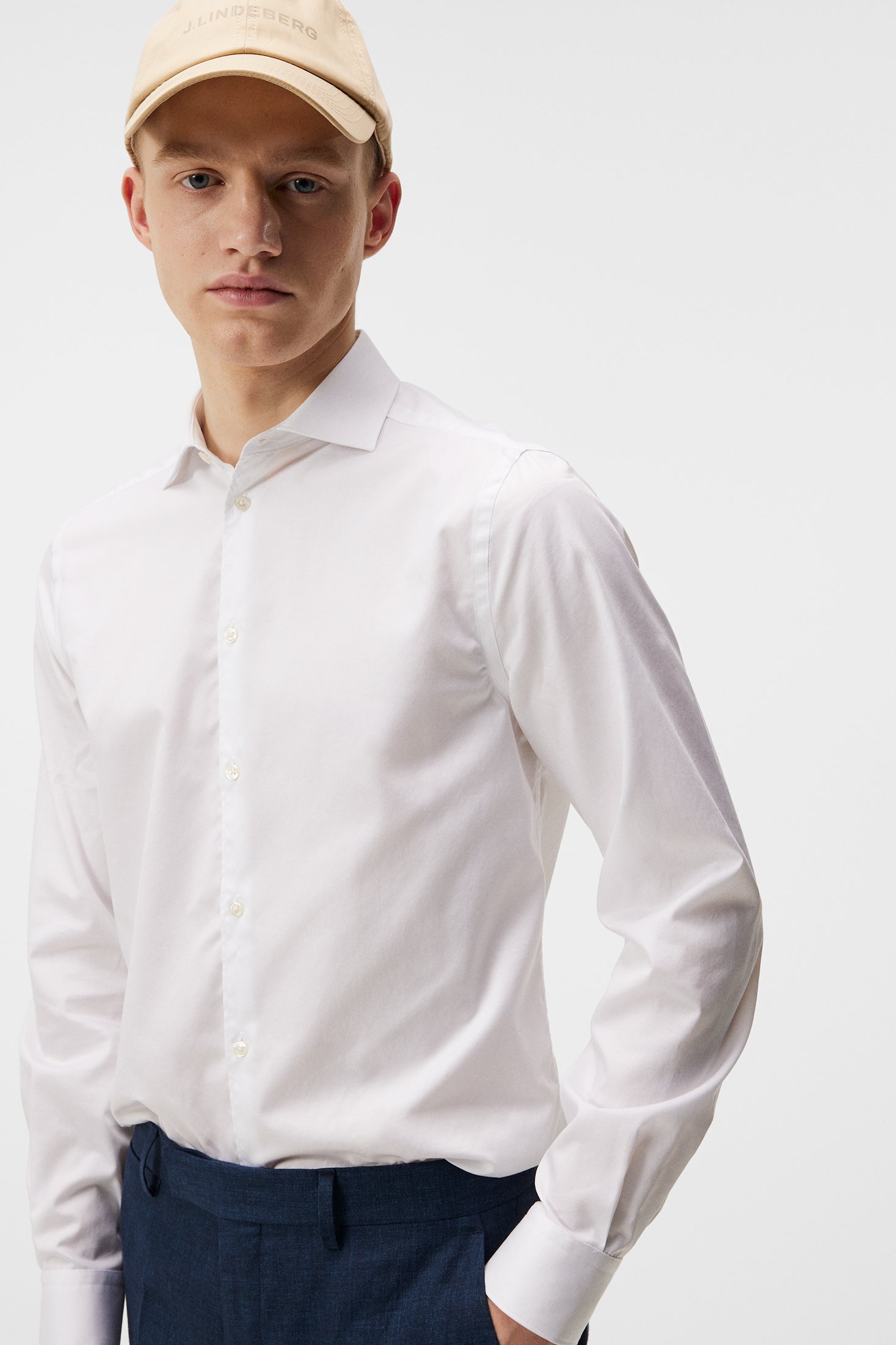 Super slim white store shirt