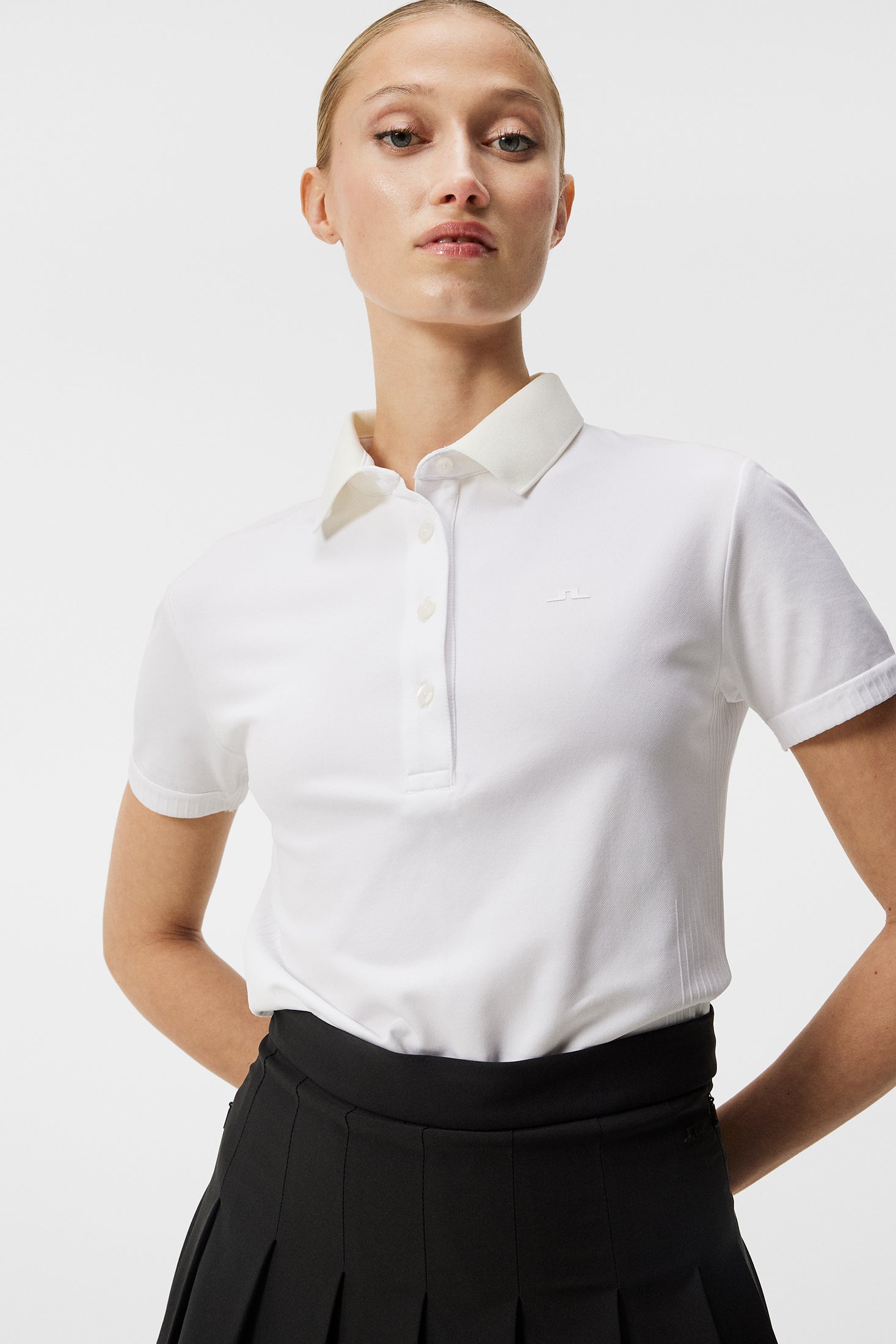 Barbara Polo / White – J.Lindeberg